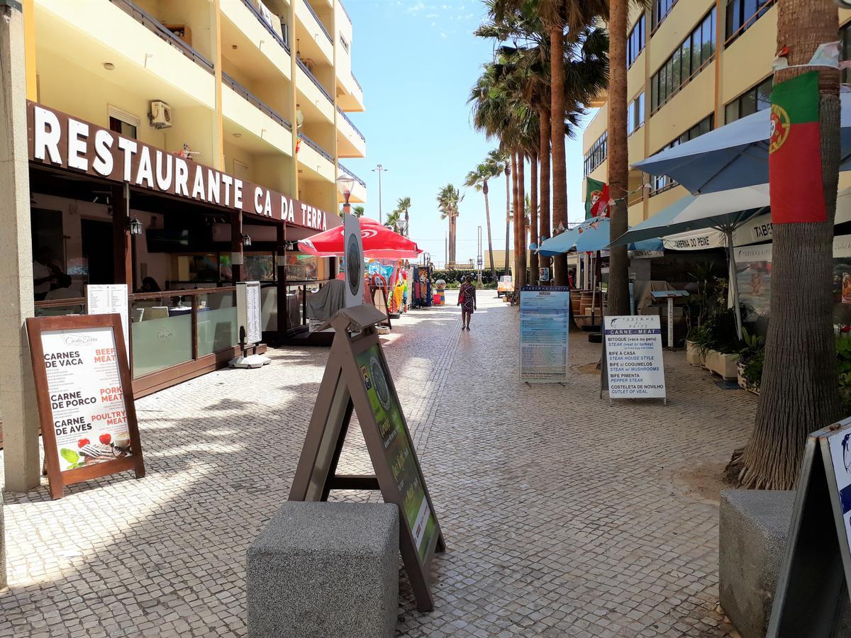 Colina Ferias- Garagem & Wifi Apartment Quarteira Exterior photo